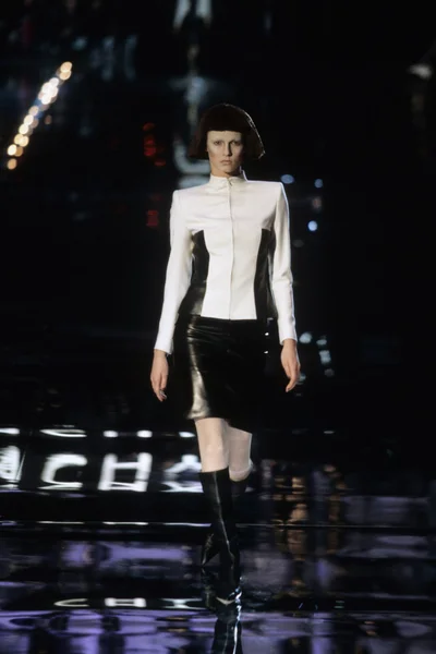 Look 29